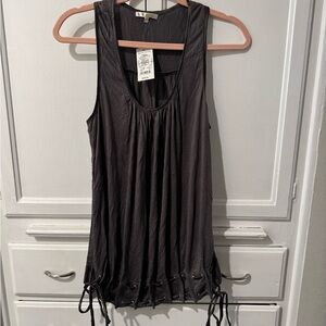 Sleeveless Gray Lace-Up Hem Tank Top
